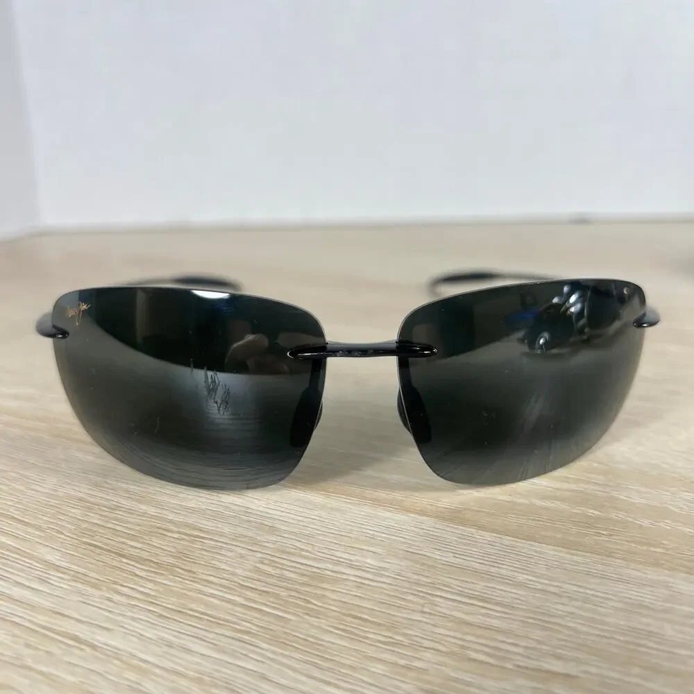 Maui Jim Breakwall MJ-422-02 MJ Sport Sunglasses Black READ DESC 63-13-127